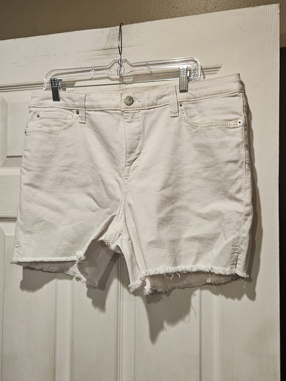 DENIM FEVER SHORTS
